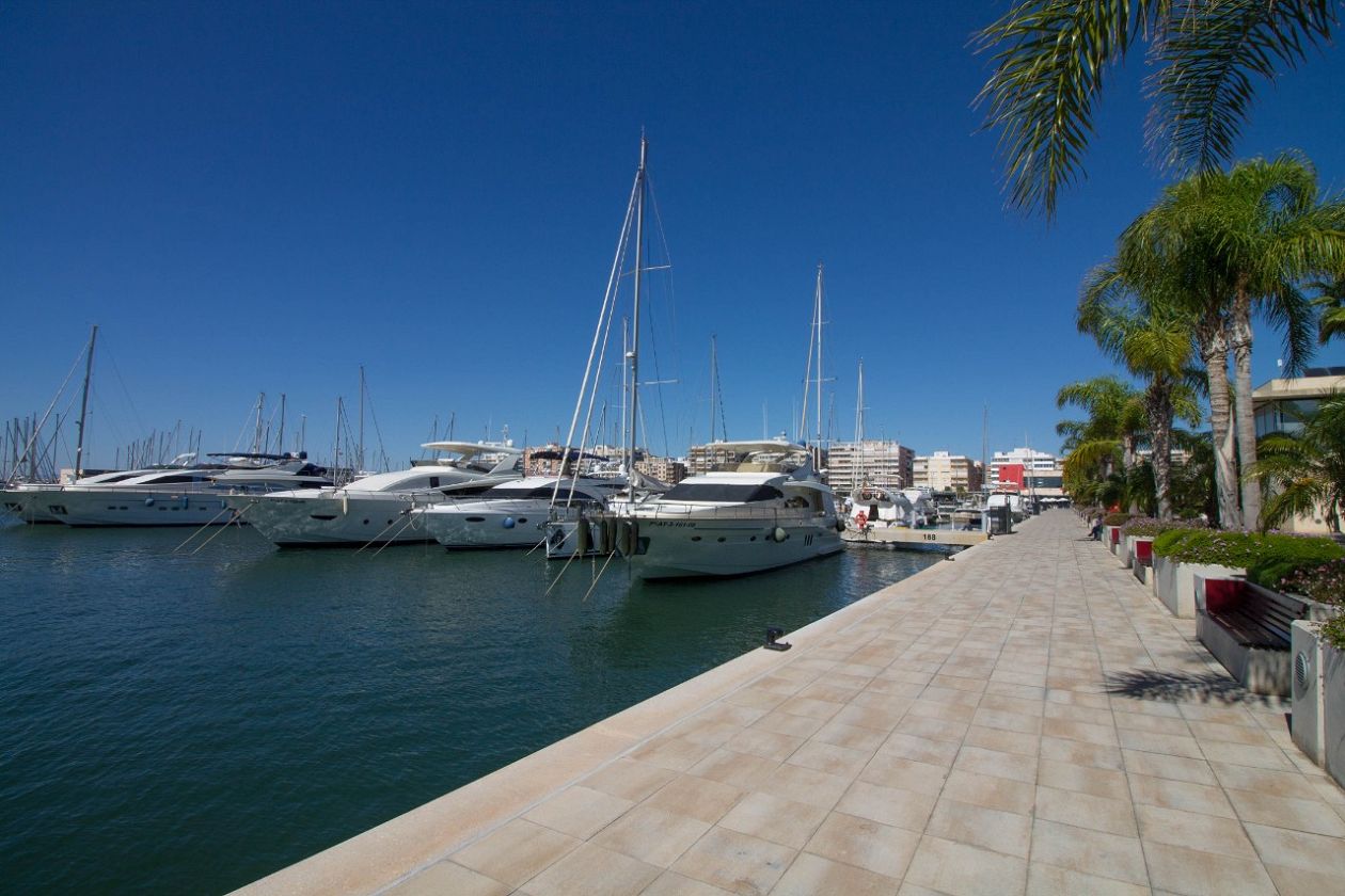 Hafen und Marina von Santa Pola