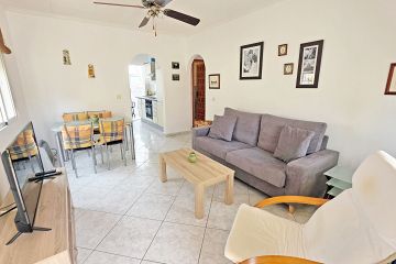 Casa Sebastián - Urb La Marina