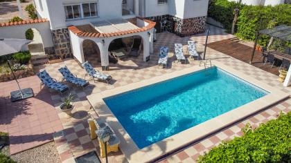 Villa Yolanda