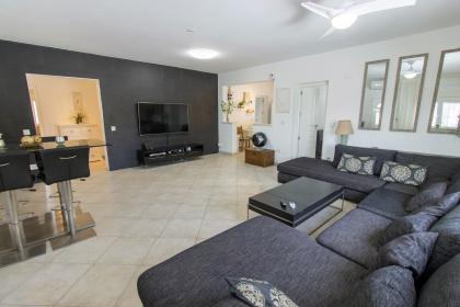 Villa Babilonia - Urb La Marina