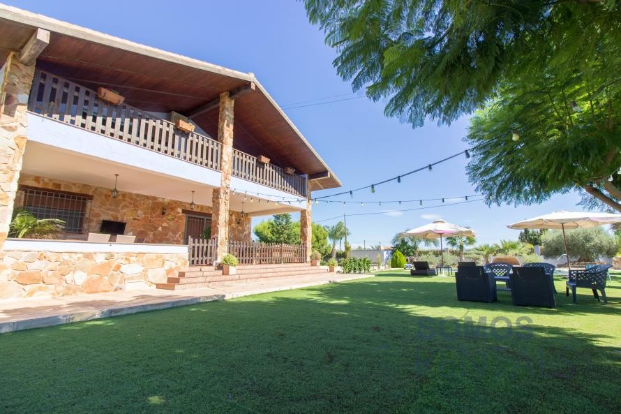 Villa Bayas