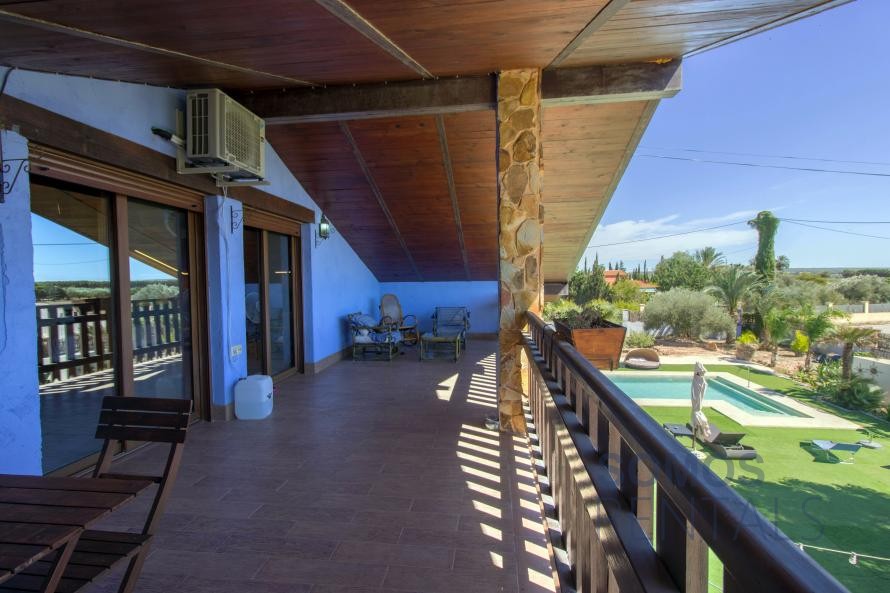 Villa Bayas